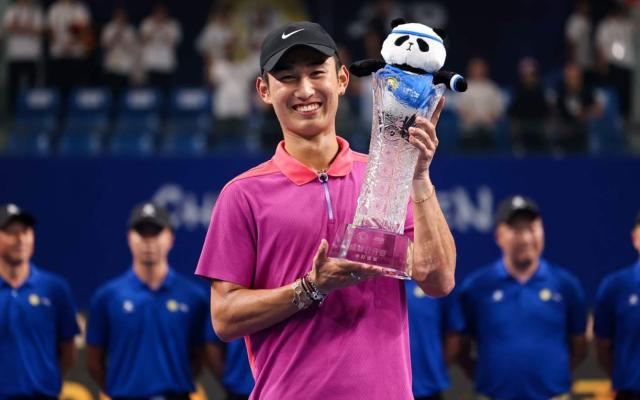 1727191755489001890.png 开云体育网址下载-05后商竣程刷新历史 生涯首夺巡回赛冠军