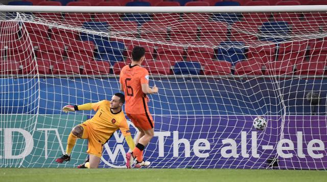 18岁神童爆发，昆茨点石成金，德国U21队决赛3连进！